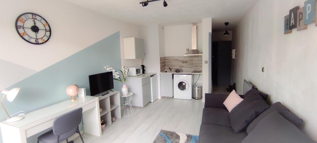 Studio 26m2 centre ville rénové avec parking privé La Grande Motte Extérieur photo